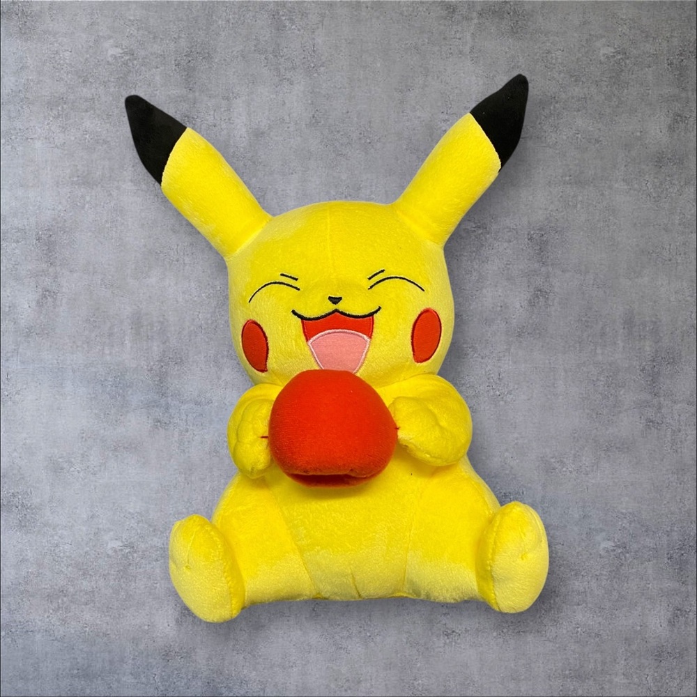 Adorable Tomy Pokémon Happy Pikachu With Apple Plush